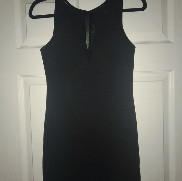 Little black dress with mesh - Picture 6 of 6